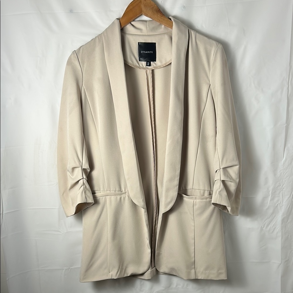 Dynamite Cream Blazer with Ruched Sleeves and Open Front women size small